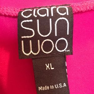 Pretty fuchsia colored Clara sun woo xl top